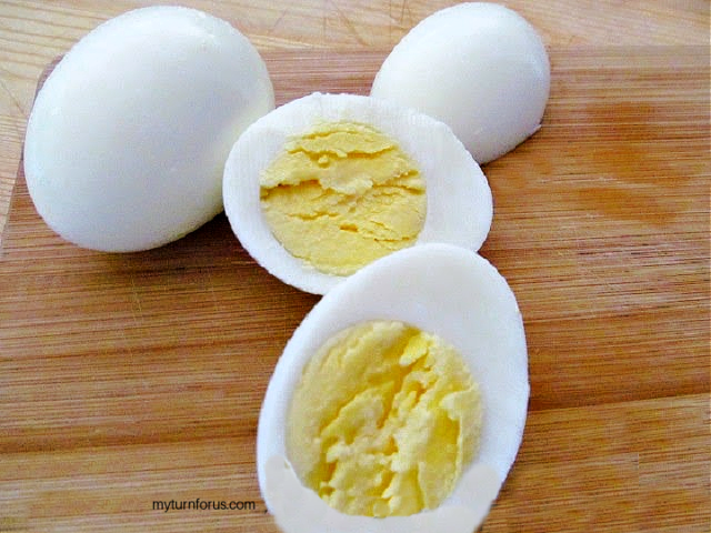 Hard Boil Eggs Without Egg Yolk Turning Green My Turn For Us