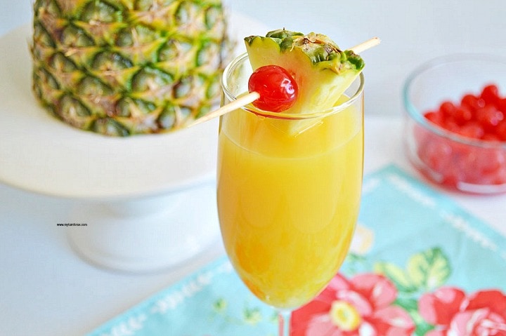 https://www.myturnforus.com/wp-content/uploads/2018/07/Pineapple-Mimosa.jpg