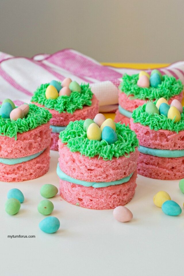 How to make Mini Cakes for Easter - My Turn for Us