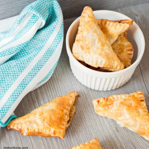 Mini apple turnovers with puff pastry - My Turn for Us