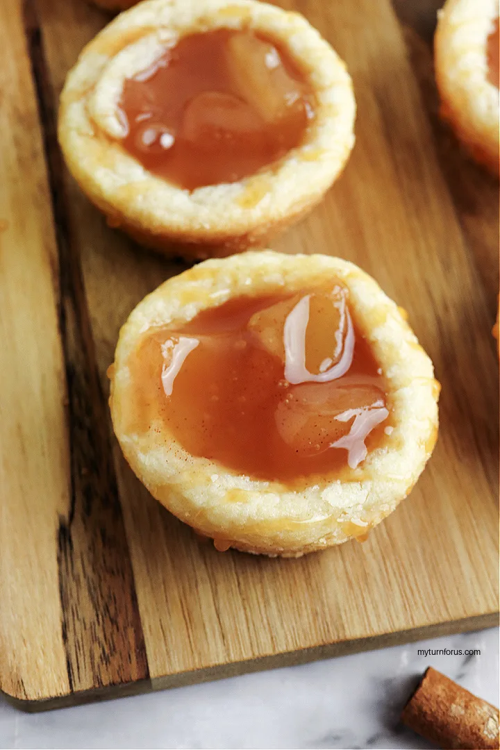 apple pie sugar cookie cups